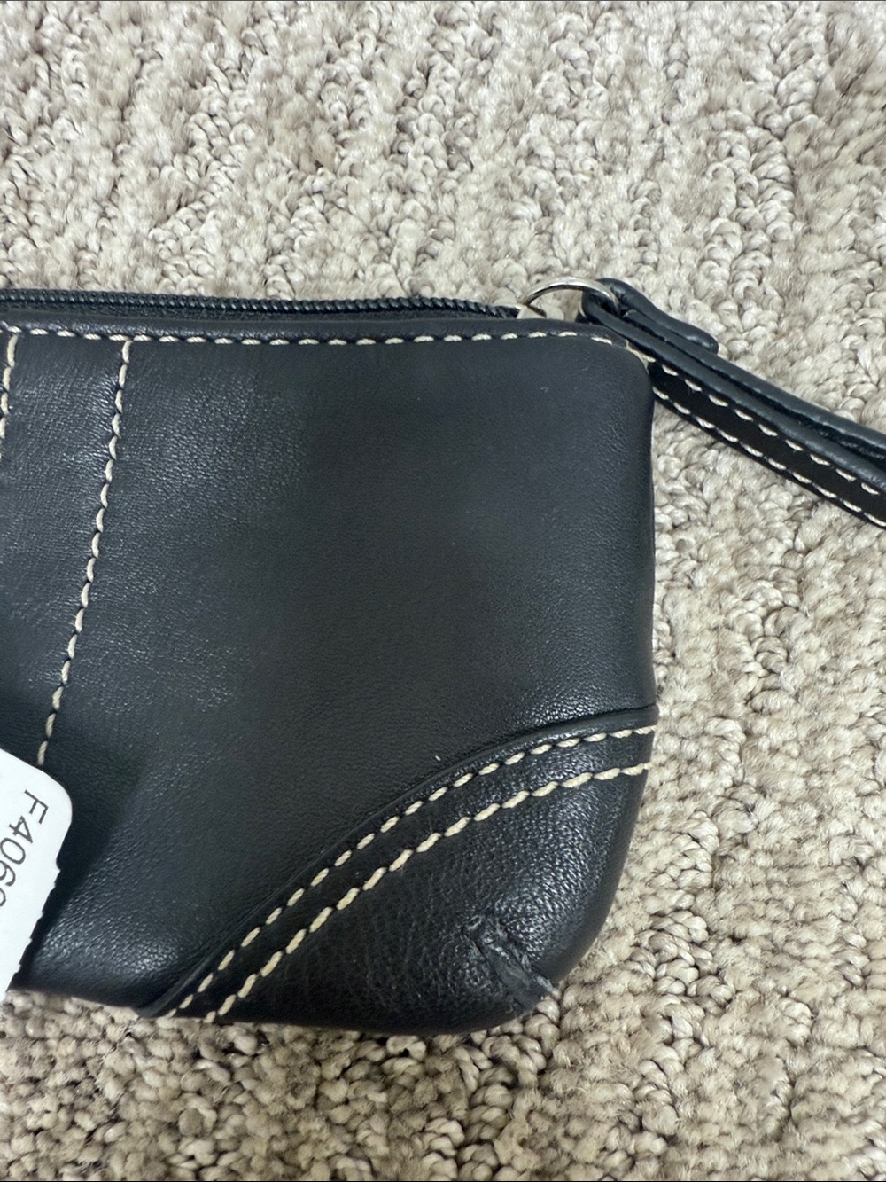 Vintage YTK Coach SoHo Black Leather Zip Key Pouch with White Stitching - Picture 2 of 6